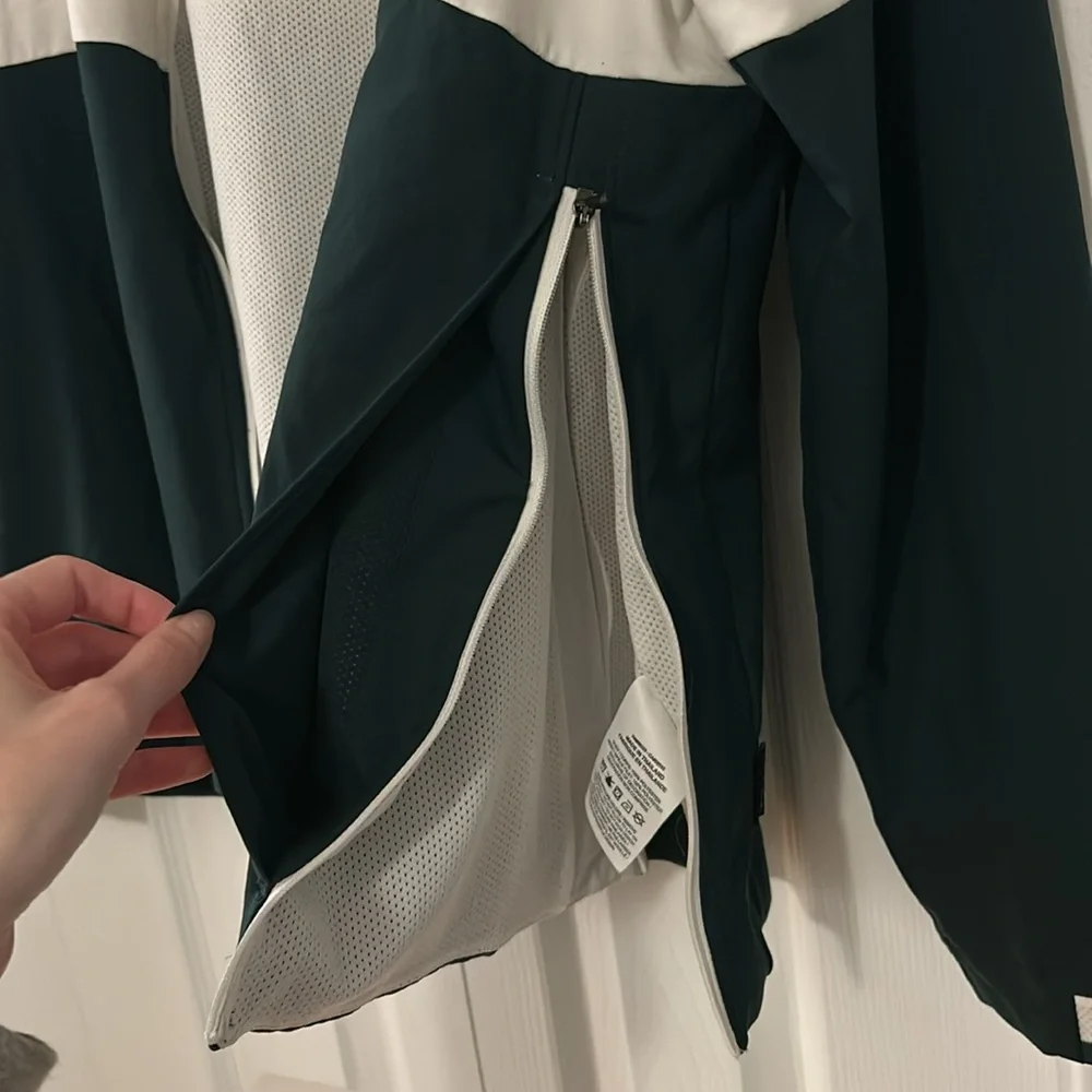 Nike White and Dark Green Colorblock Windbreaker Jacket